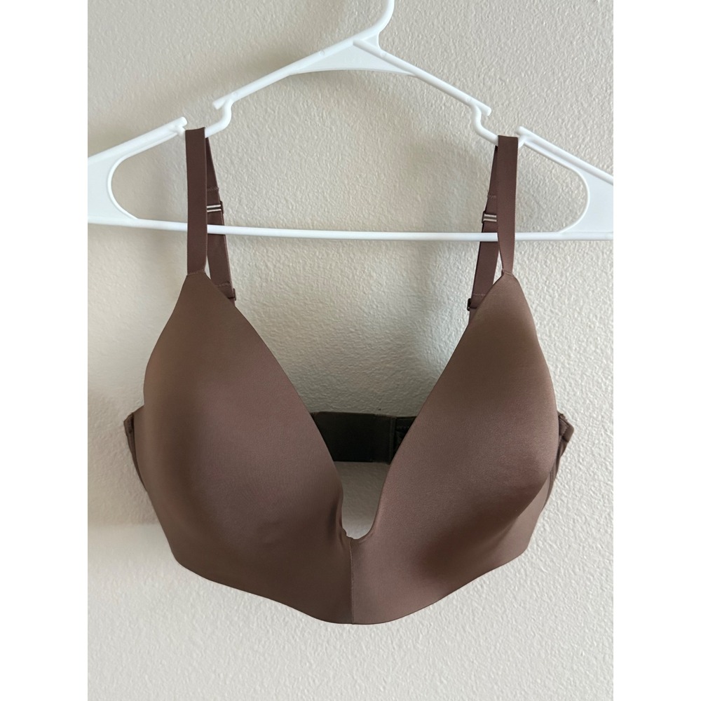 SKIMS Fits Everybody Plunge Bra Cocoa Brown Size‎ 38DD Wireless Style Support